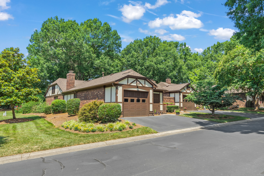 Quail Hollow West | Quail Hollow Estates