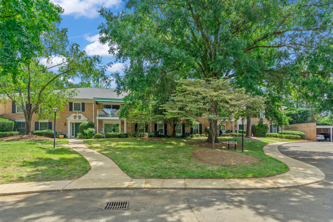 Quail Hollow South | Quail Hollow Estates